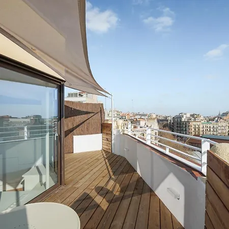 Penthouse In Barcelona, Eixample 公寓